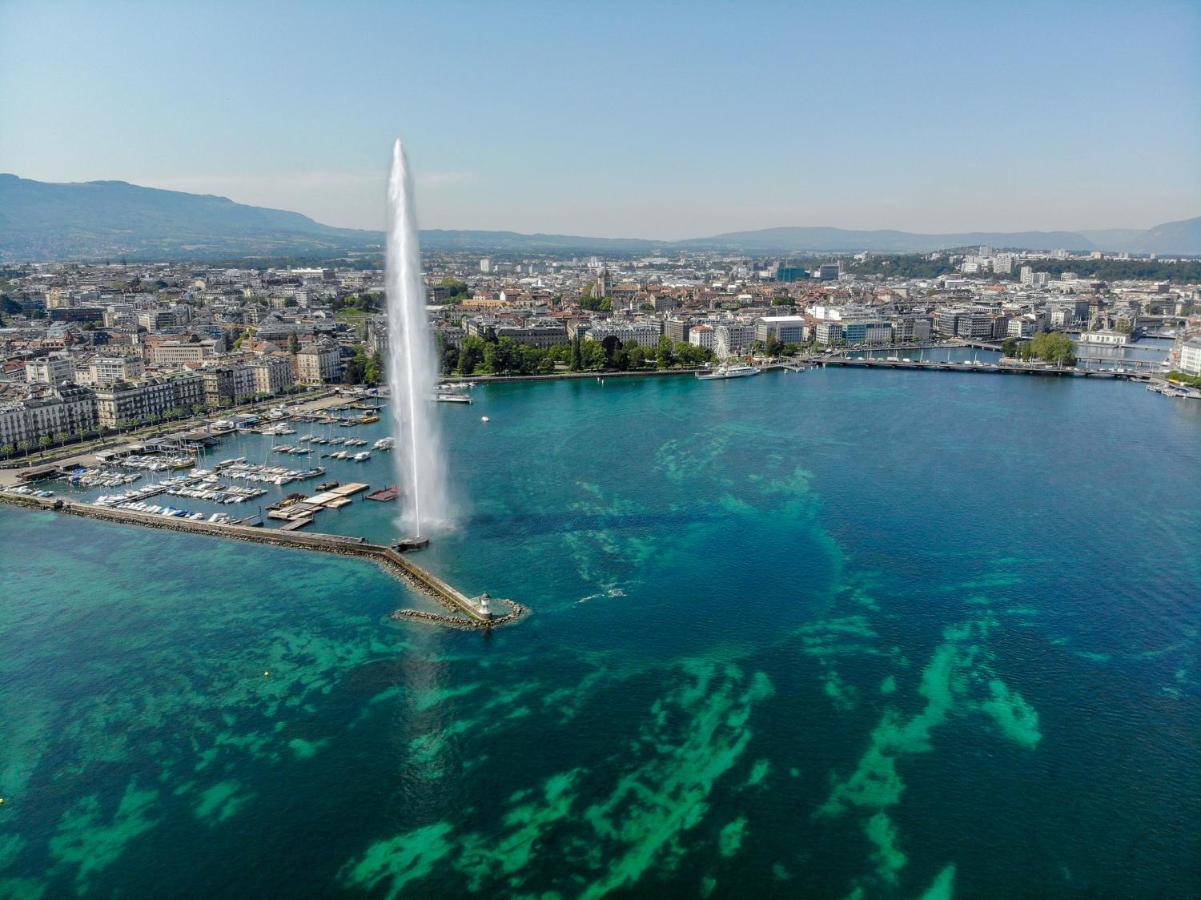 Hotel De La Cigogne Женева Экстерьер фото The Jet d'Eau in Geneva