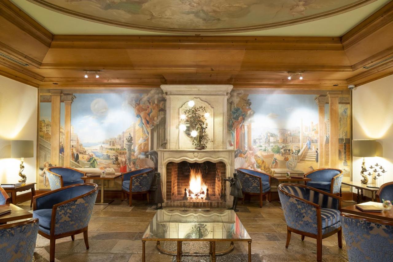 Hotel De La Cigogne Женева Экстерьер фото The lobby
